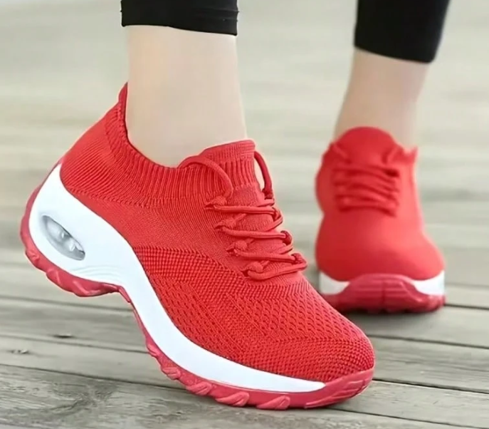 Woman sneaker-Red and Black